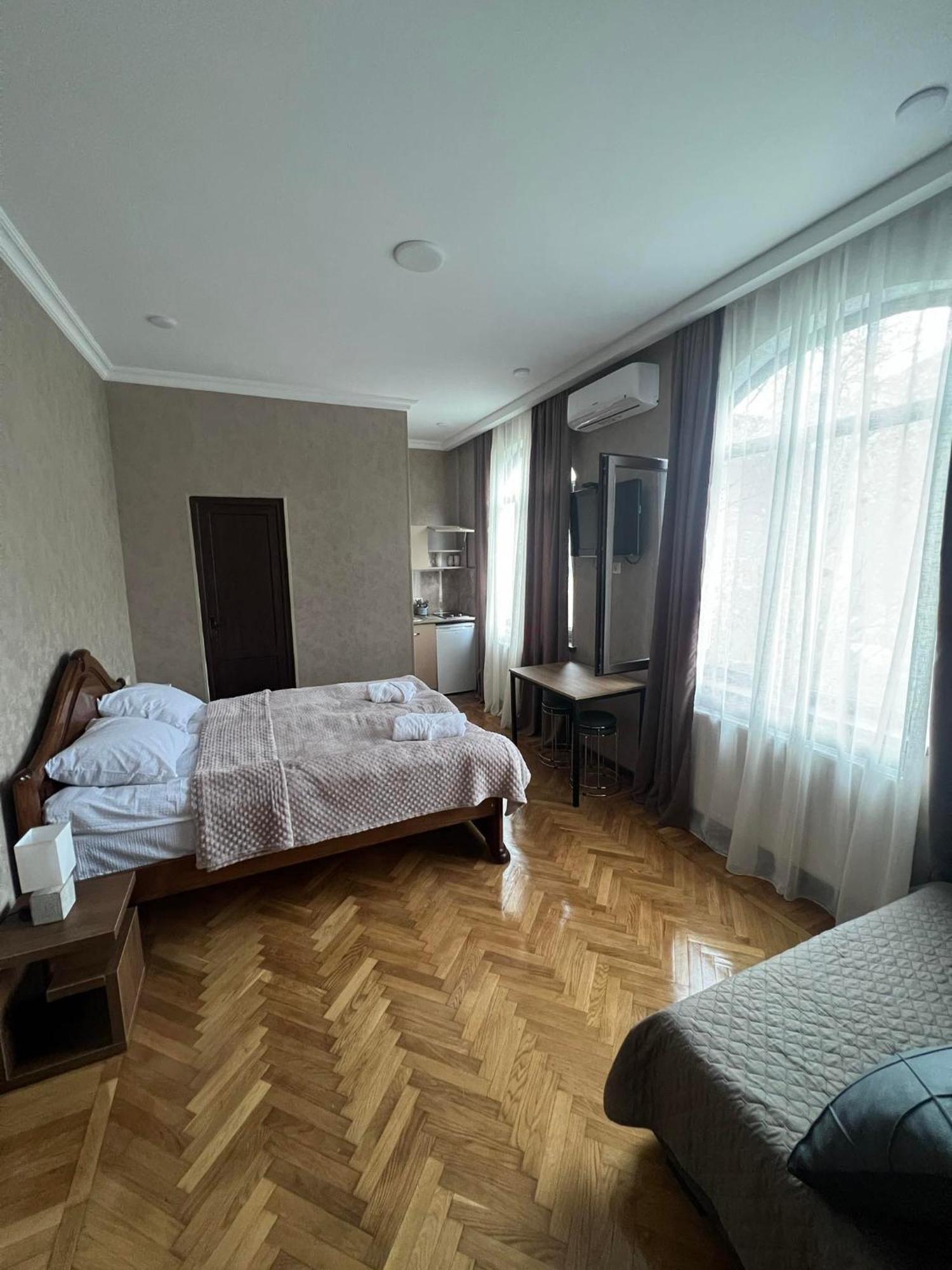 Shota'S Guest House بورجومي المظهر الخارجي الصورة